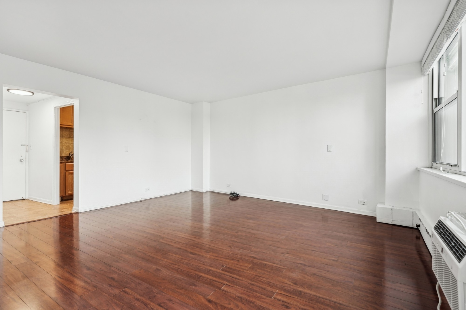 1150 N Lake Shore Drive Unit: 15K