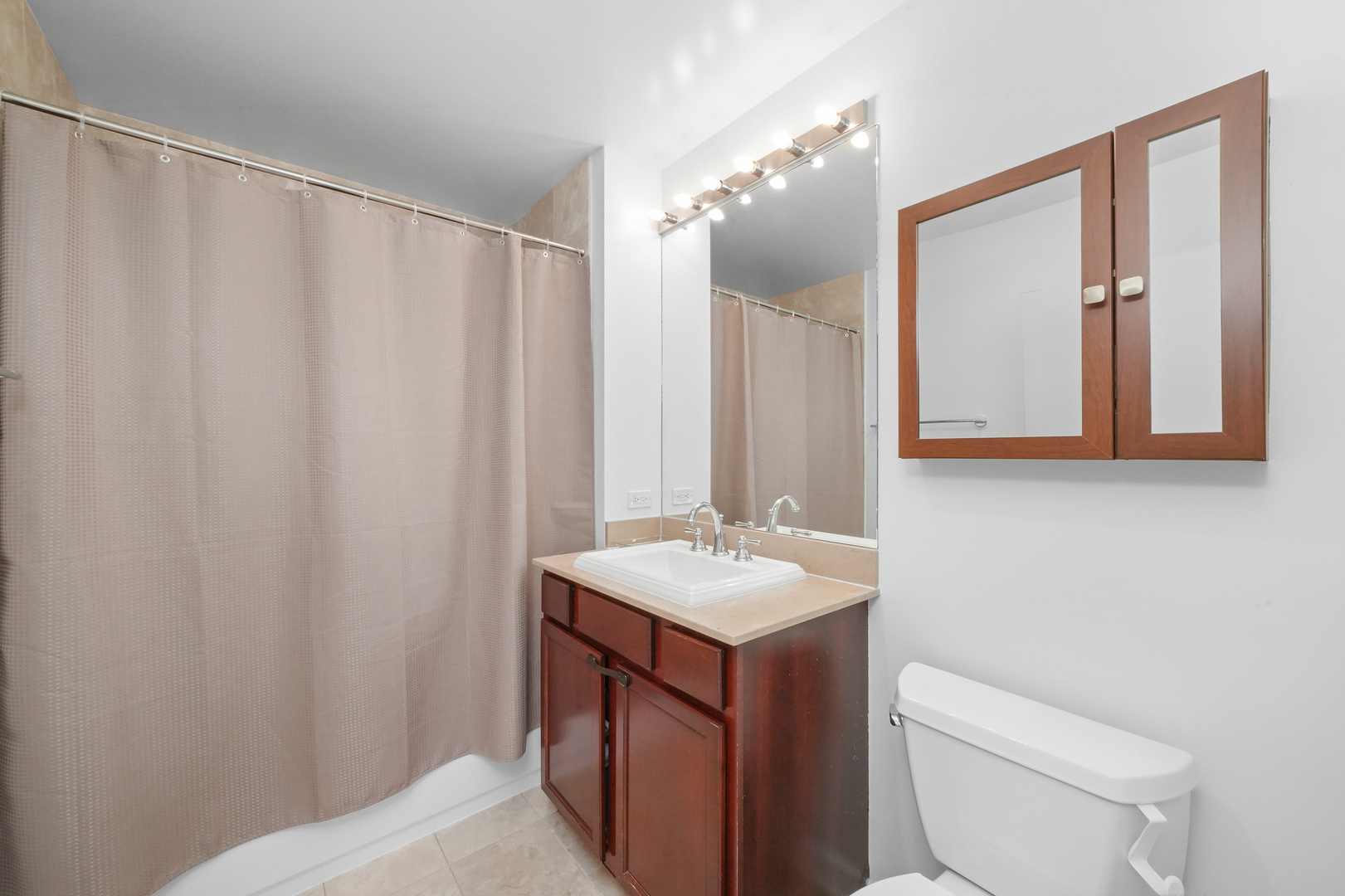 1629 S Prairie Avenue Unit: 908