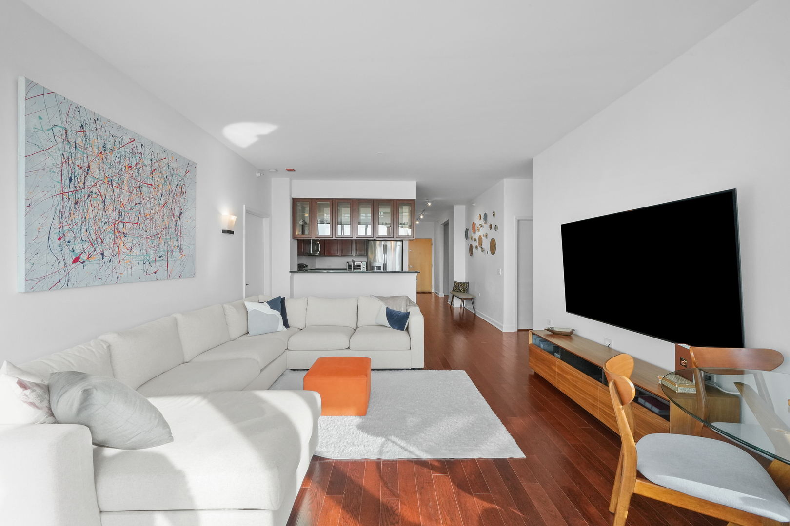 1629 S Prairie Avenue Unit: 908