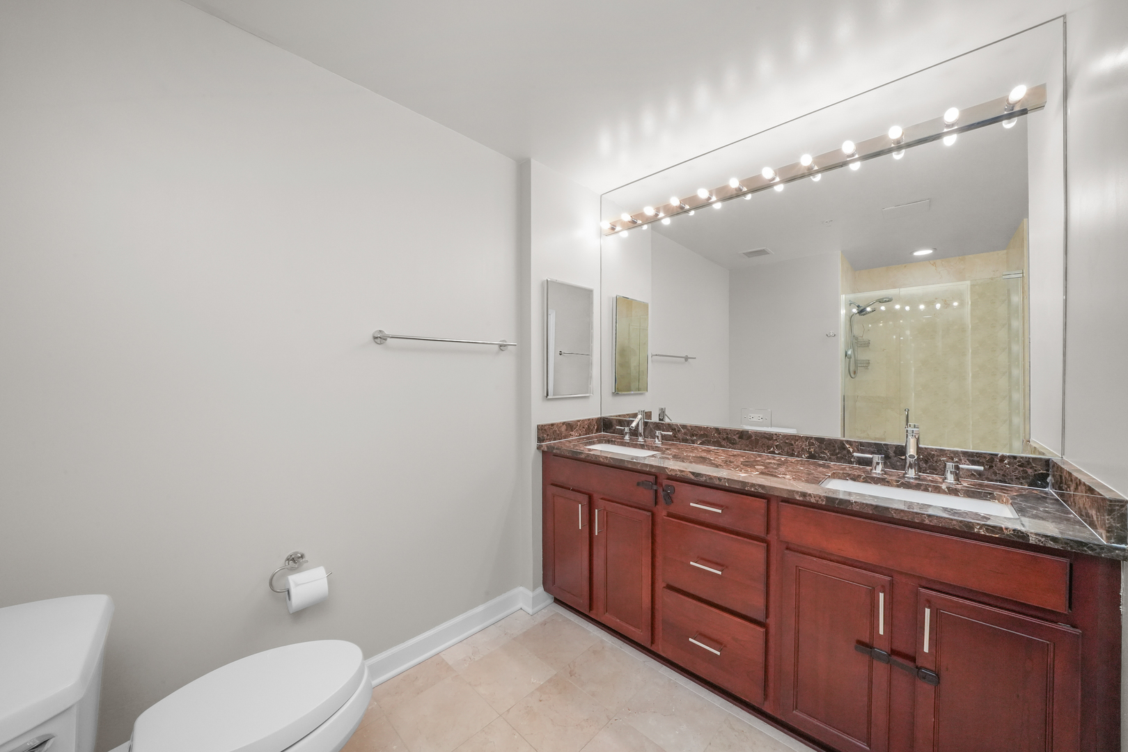 1629 S Prairie Avenue Unit: 908