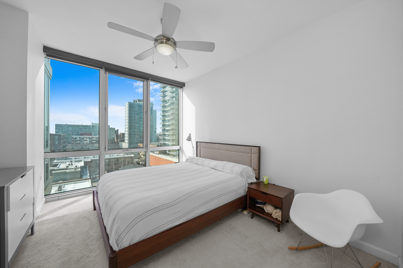 1629 S Prairie Avenue Unit: 908