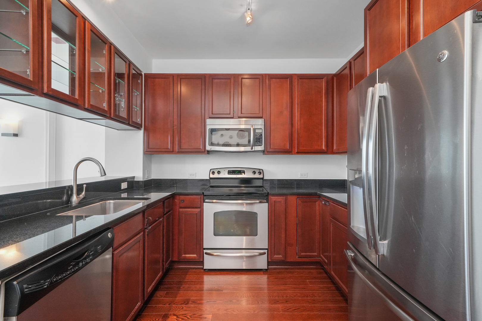 1629 S Prairie Avenue Unit: 908