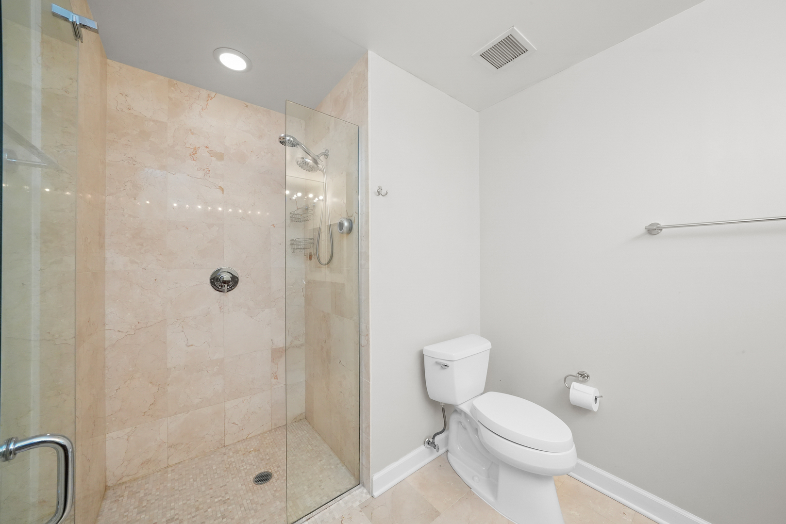 1629 S Prairie Avenue Unit: 908