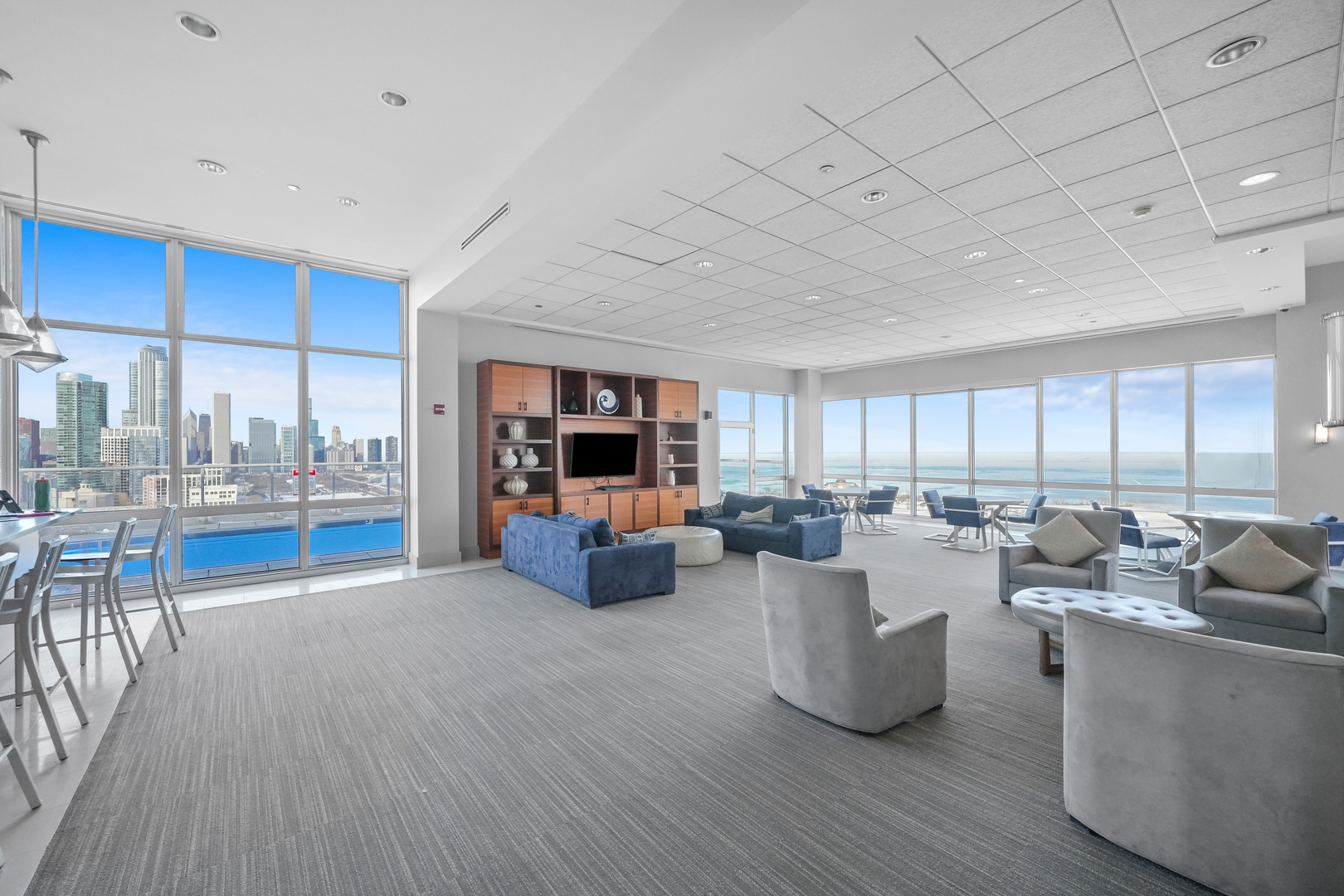 1629 S Prairie Avenue Unit: 908