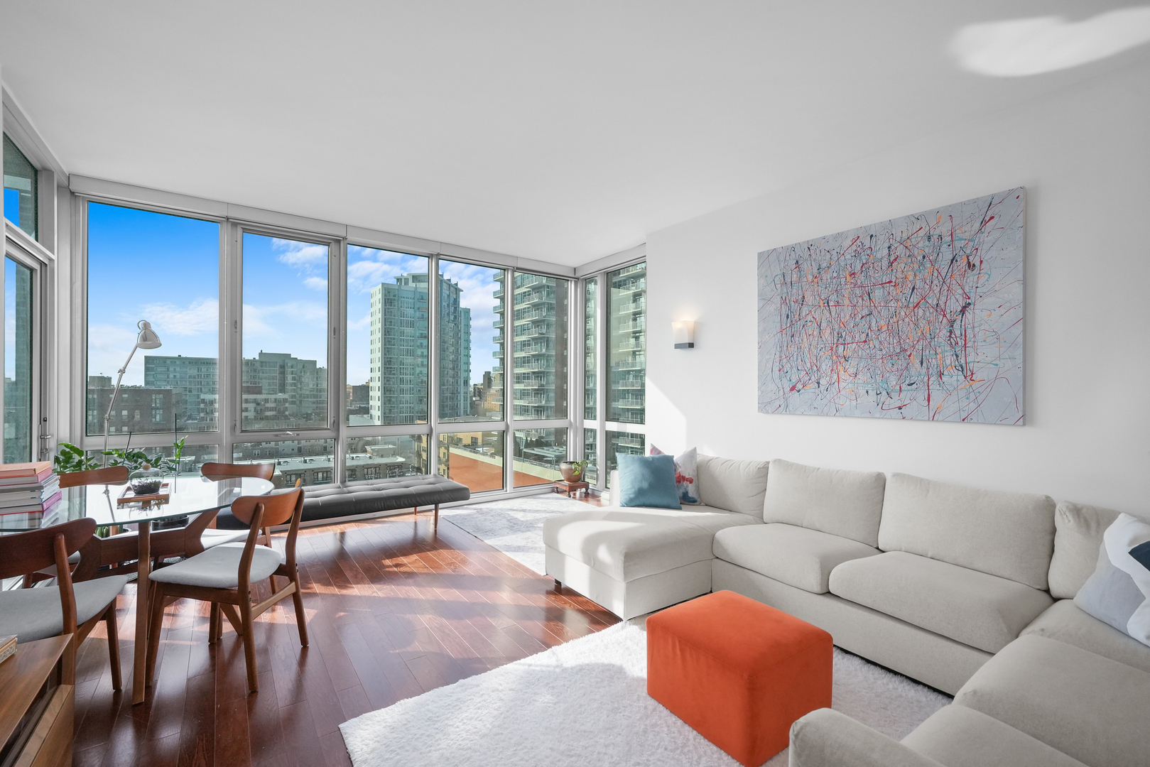 1629 S Prairie Avenue Unit: 908