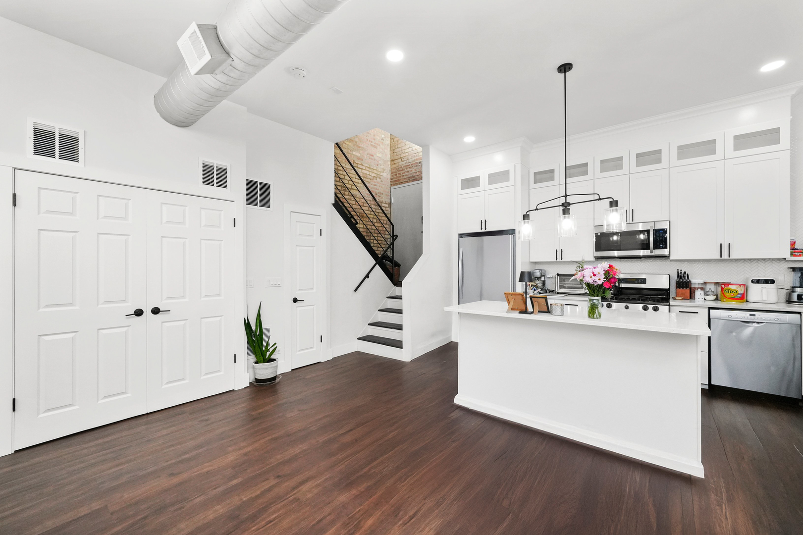 2101 W Rice Street Unit: 100