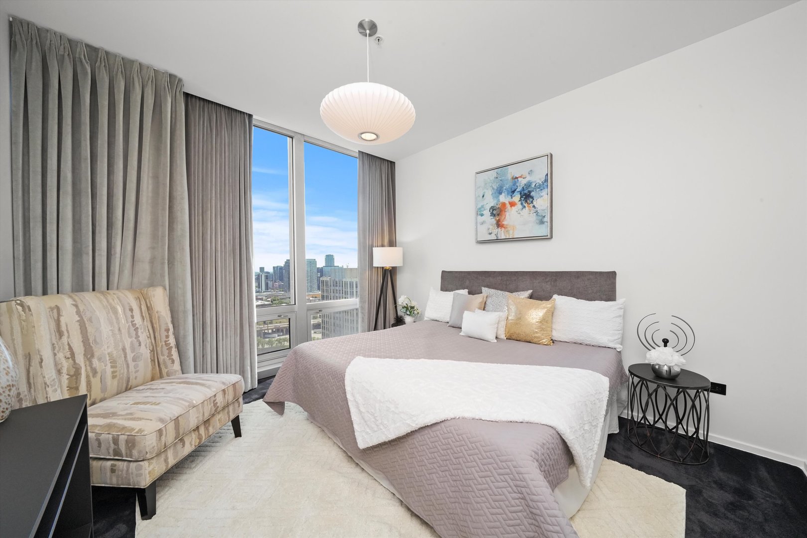 500 W Superior Street Unit: 2009