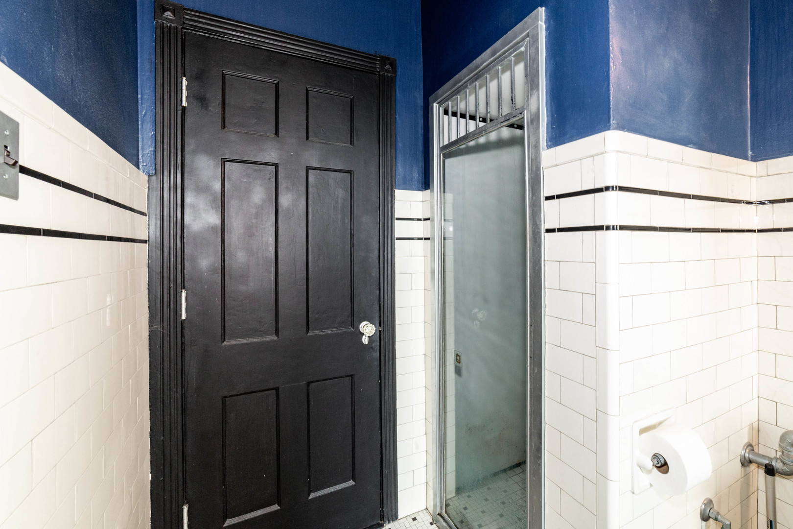 4300 N Marine Drive Unit: 706