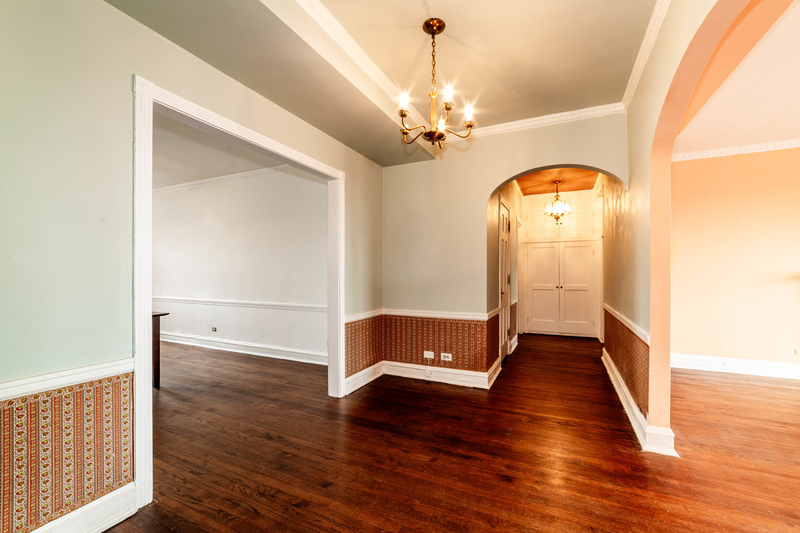 4300 N Marine Drive Unit: 706