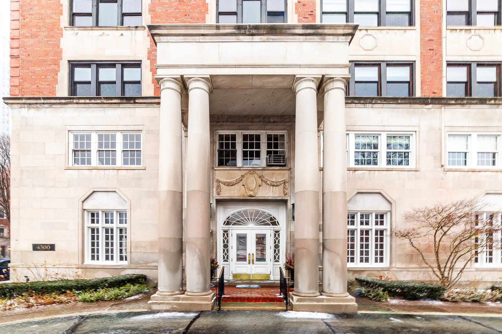 4300 N Marine Drive Unit: 706