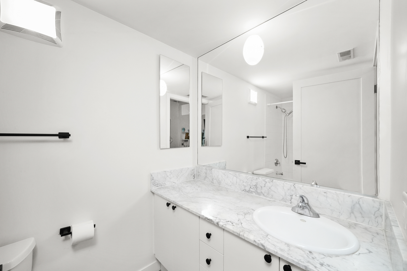 949 W Madison Street Unit: 207