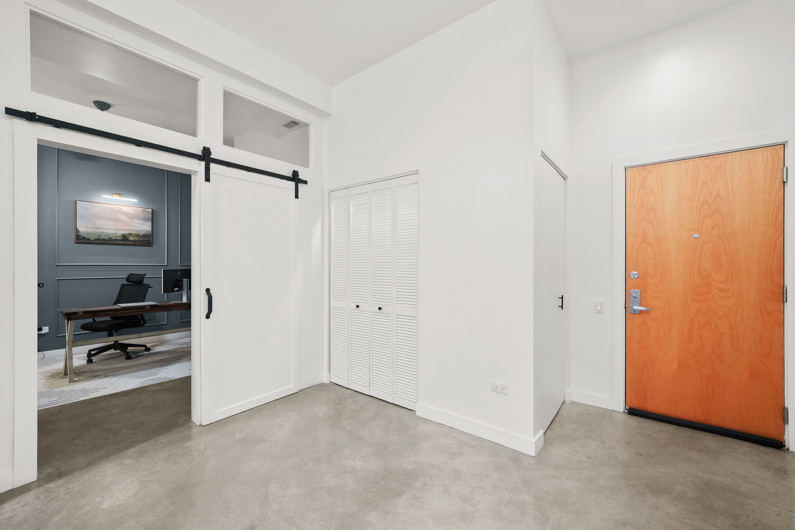 949 W Madison Street Unit: 207