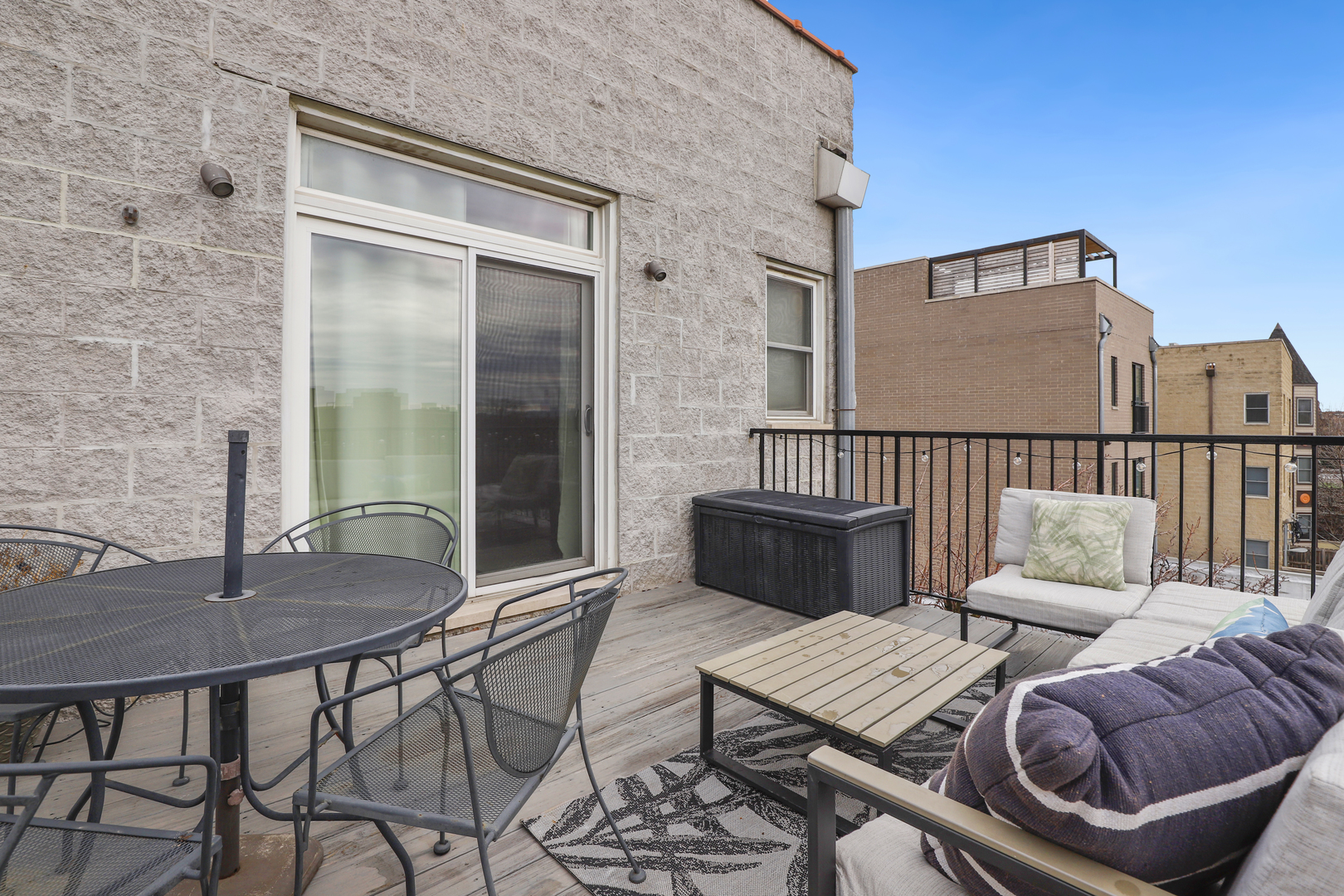 2317 W Belmont Avenue Unit: 3