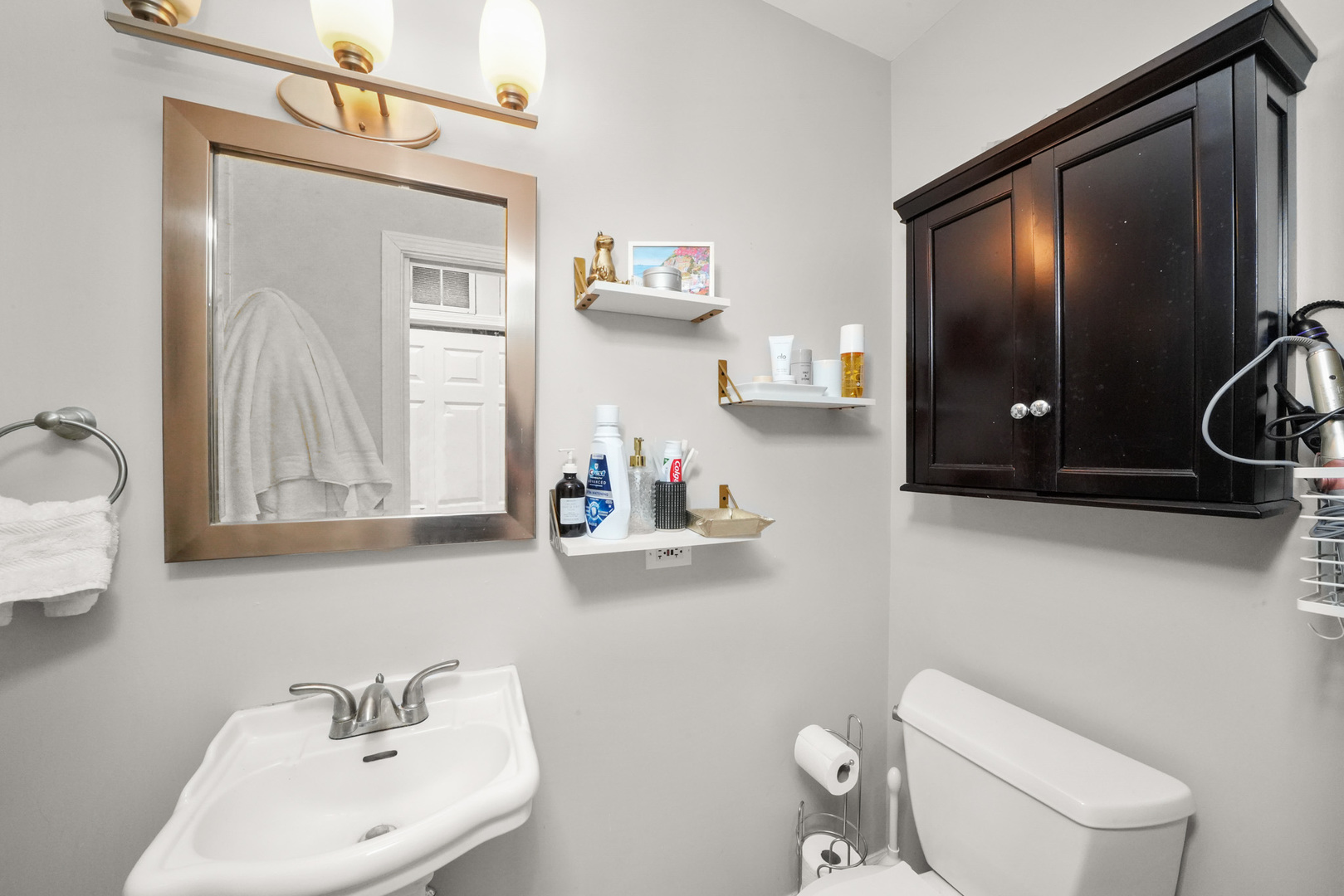 1104 W WEBSTER Avenue Unit: 301