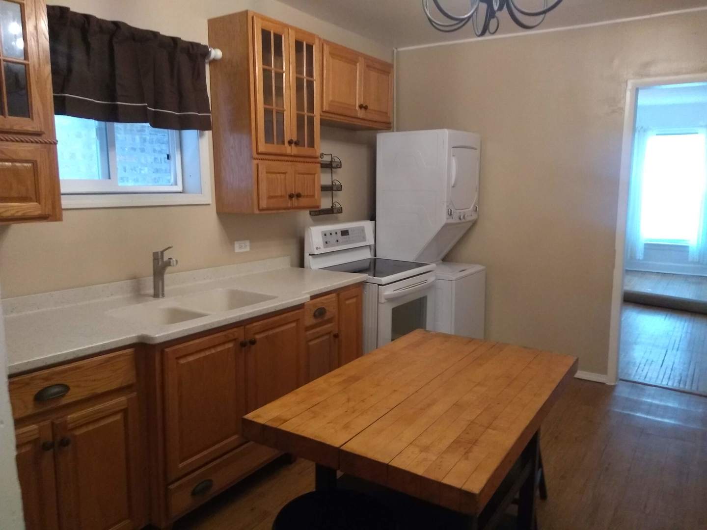 4925 N Bell Avenue Unit: 1