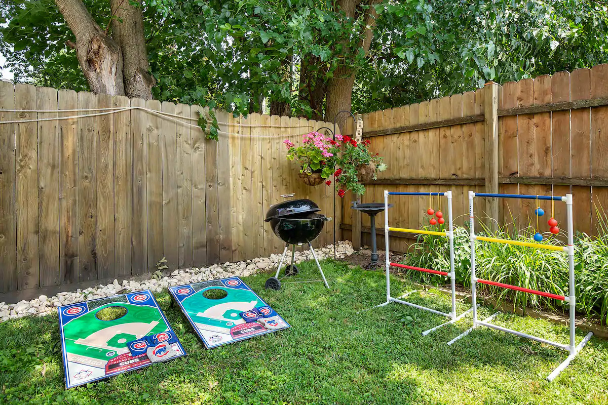 4925 N Bell Avenue Unit: 1