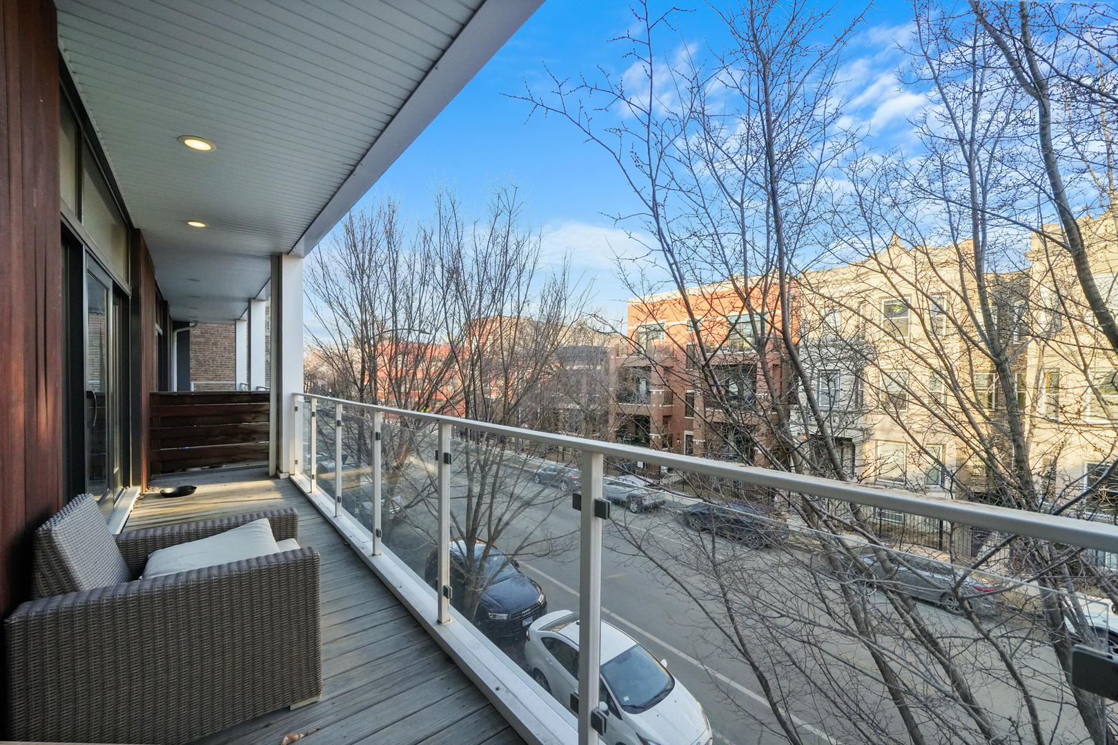 1046 N Damen Avenue Unit: 2S
