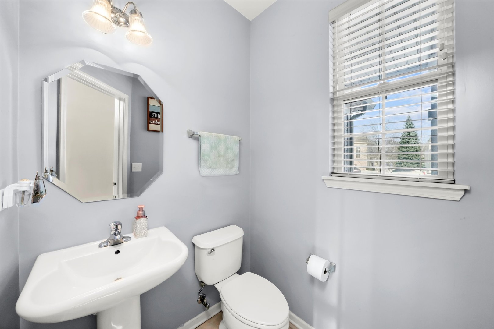 2124 Sunrise Circle