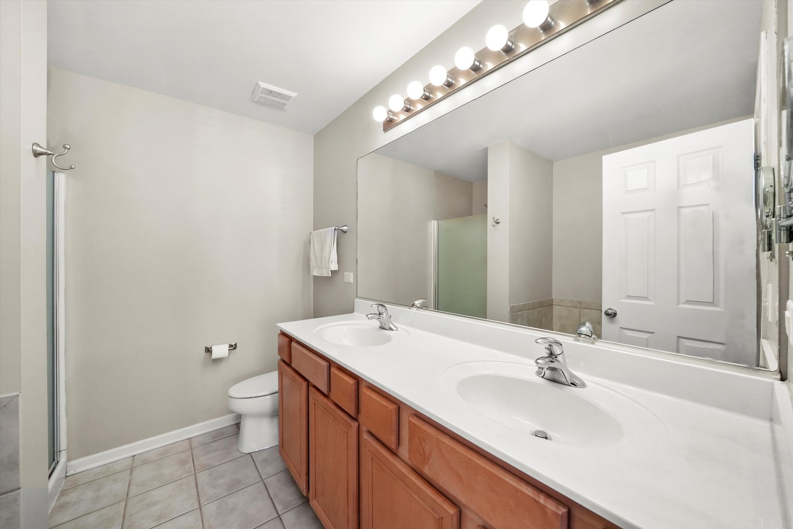 2124 Sunrise Circle