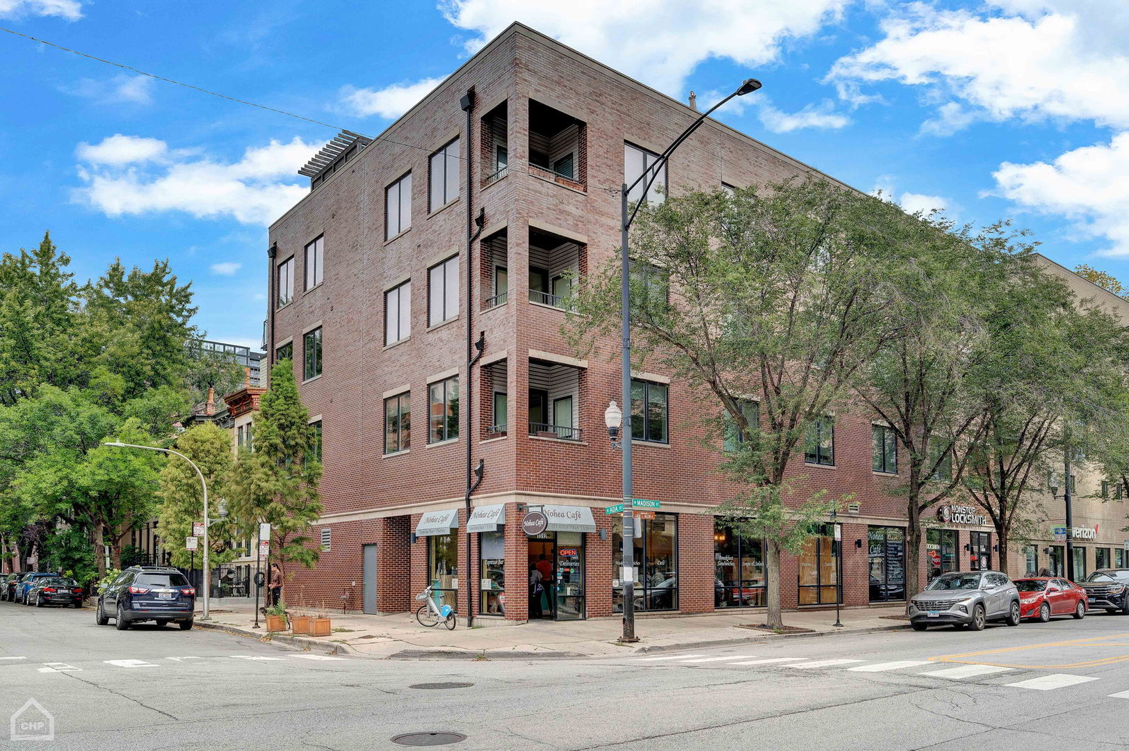 1312 W Madison Street Unit: 4A