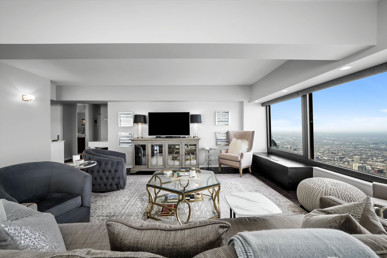 175 E Delaware Place Unit: 8005