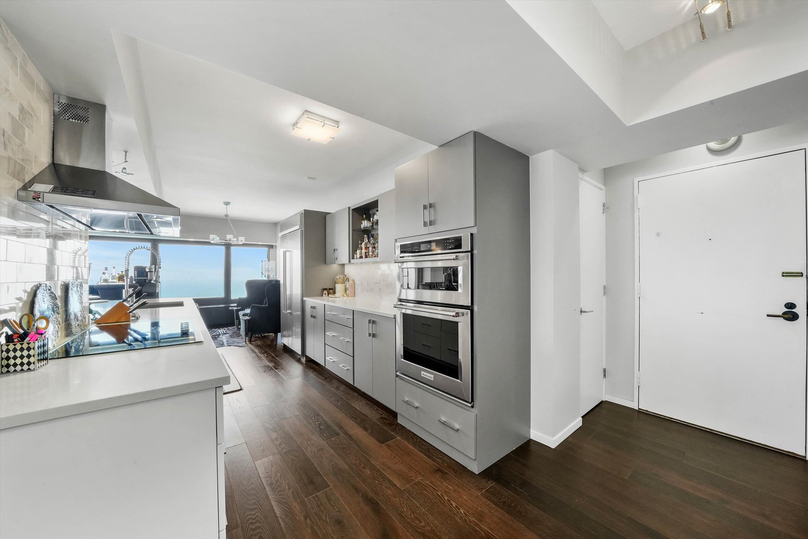 175 E Delaware Place Unit: 8005