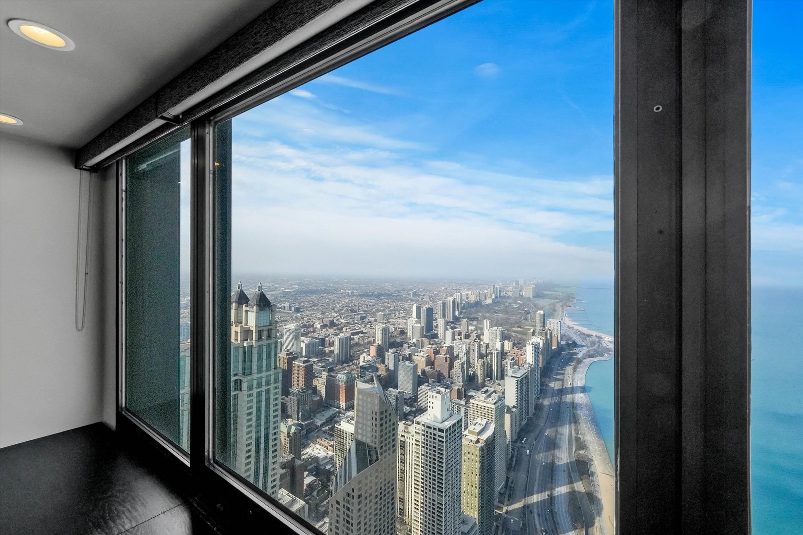 175 E Delaware Place Unit: 8005