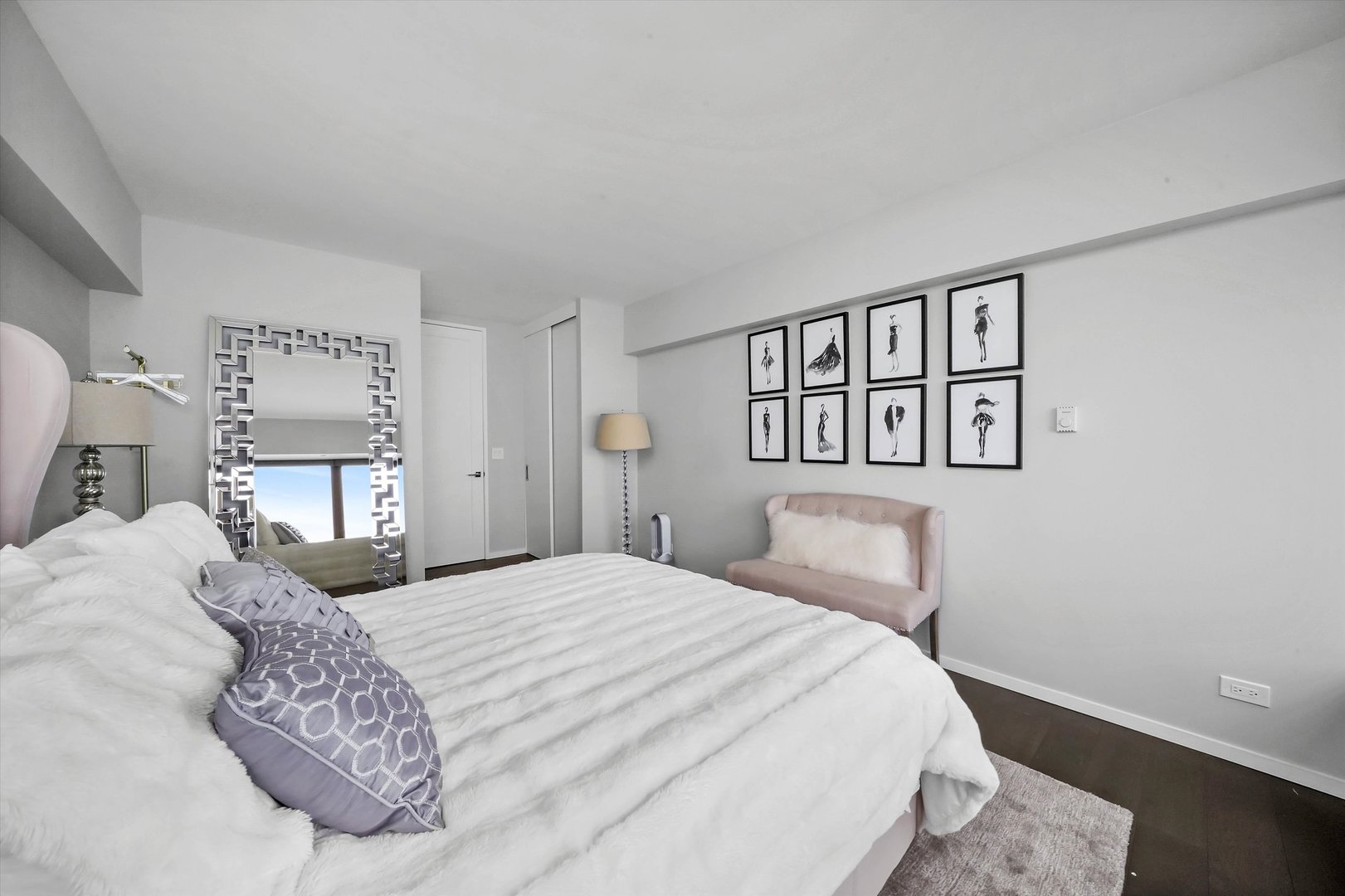 175 E Delaware Place Unit: 8005