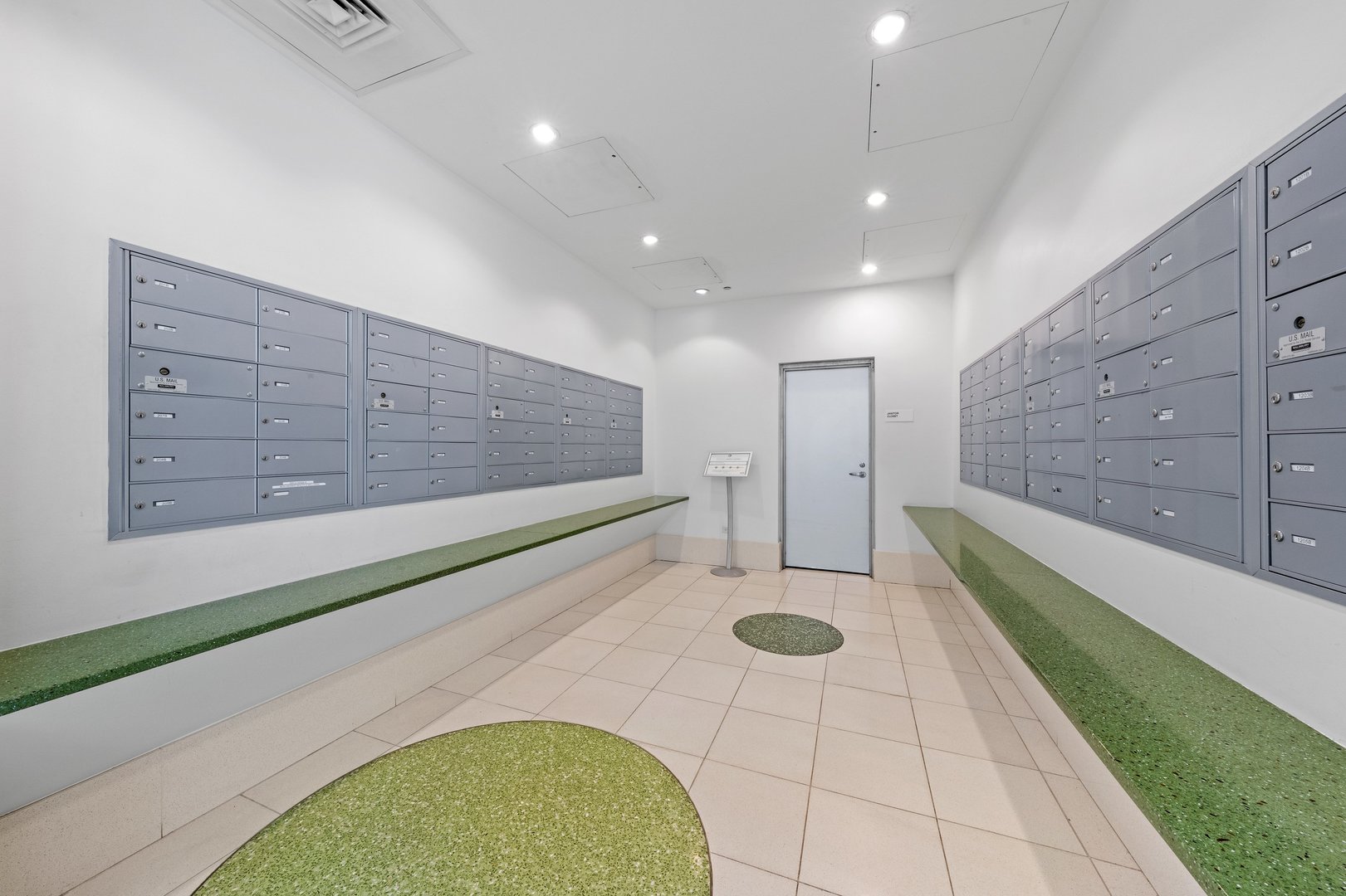 125 S Green Street Unit: 210A