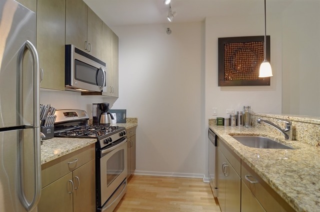 125 S Green Street Unit: 210A