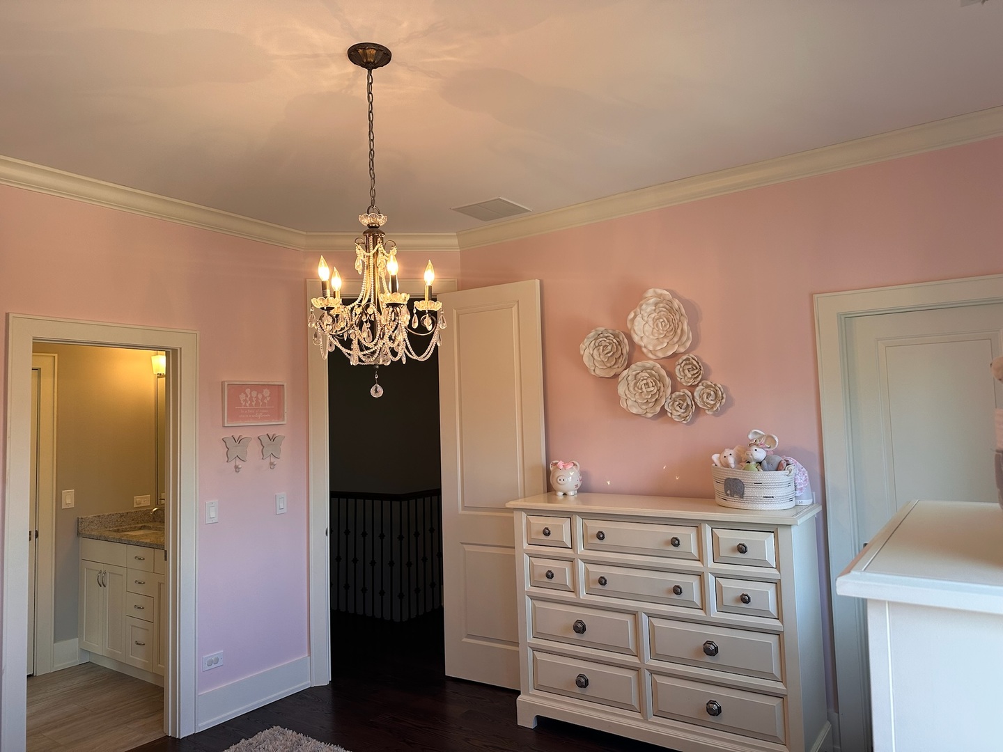 4142 N Campbell Avenue