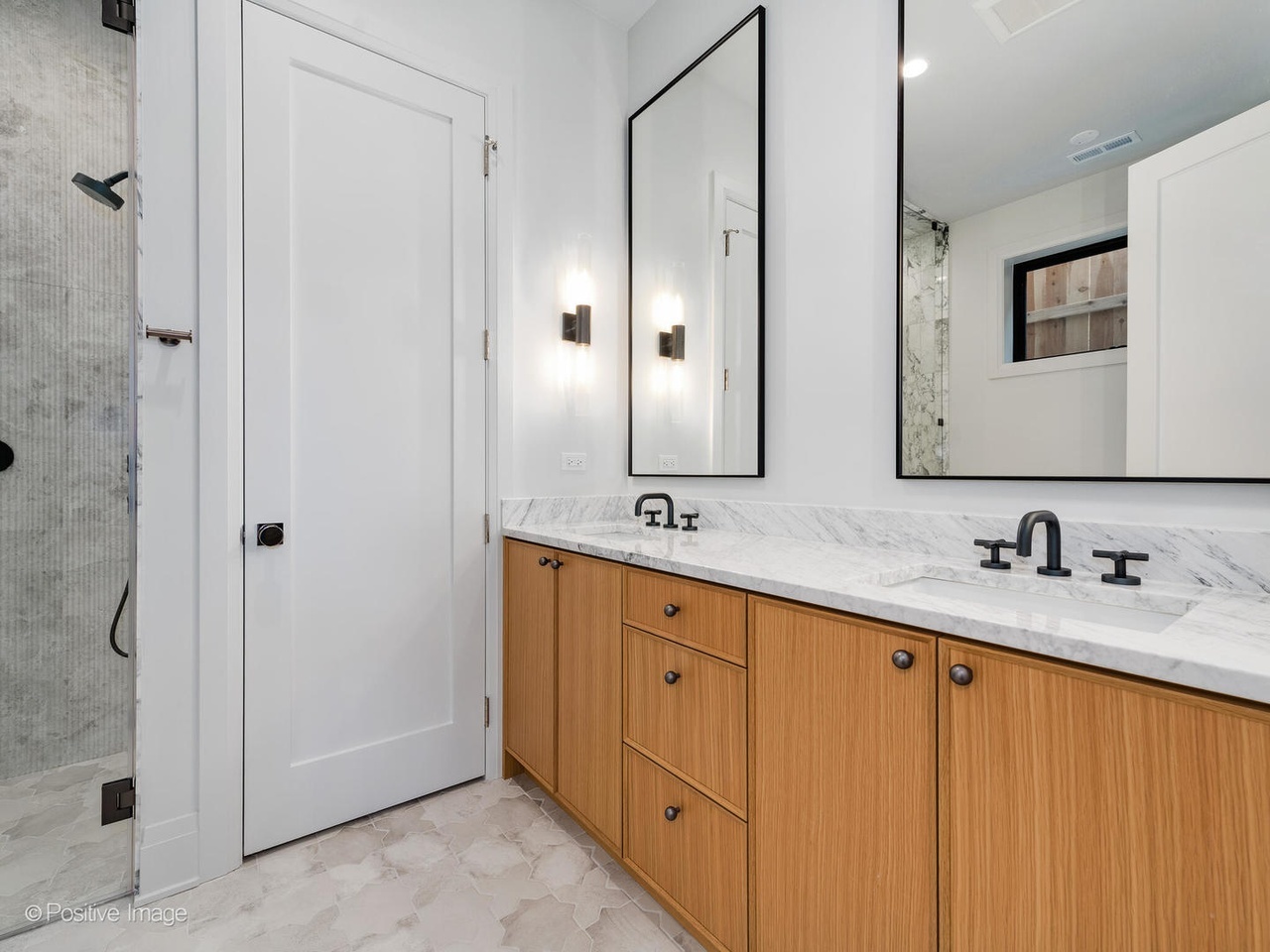 2832 N Racine Avenue Unit: 1E