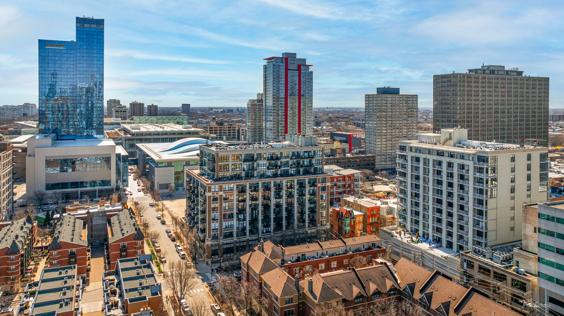 221 E Cullerton Street Unit: 417