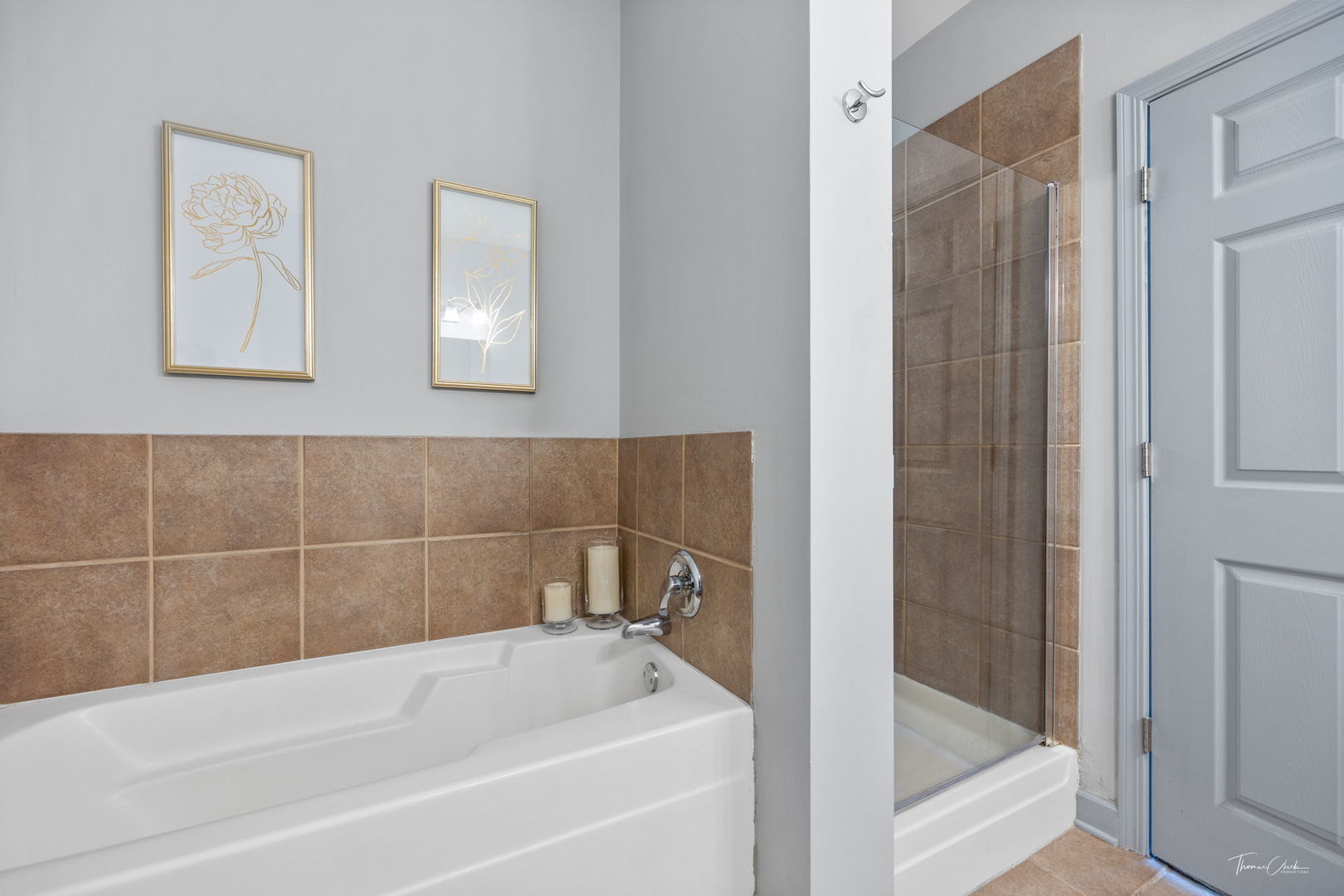 221 E Cullerton Street Unit: 417