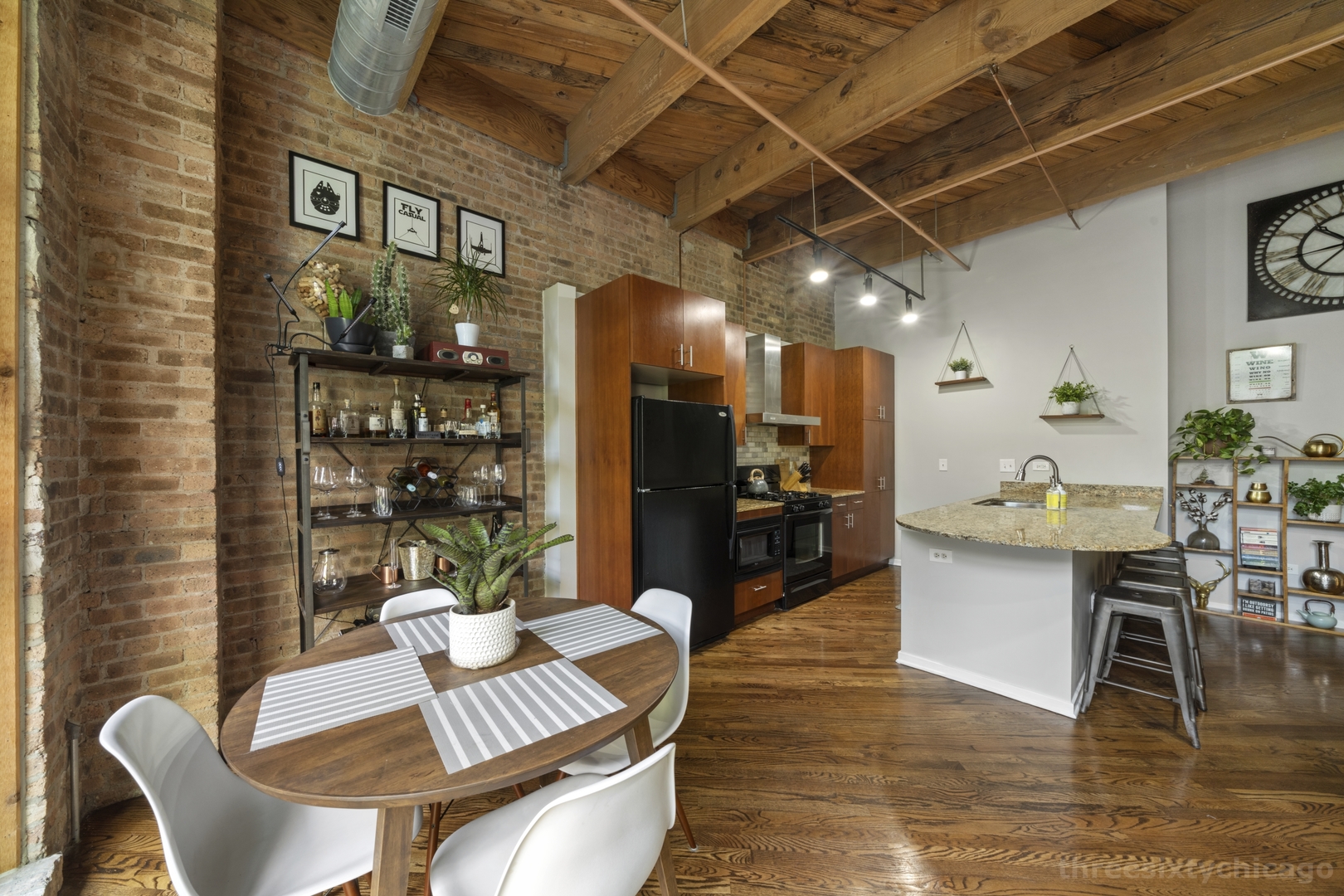 1040 W Adams Street Unit: 274