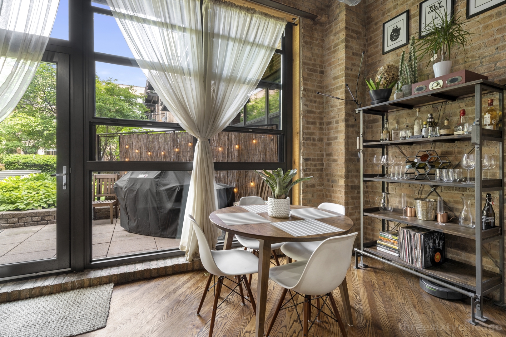 1040 W Adams Street Unit: 274