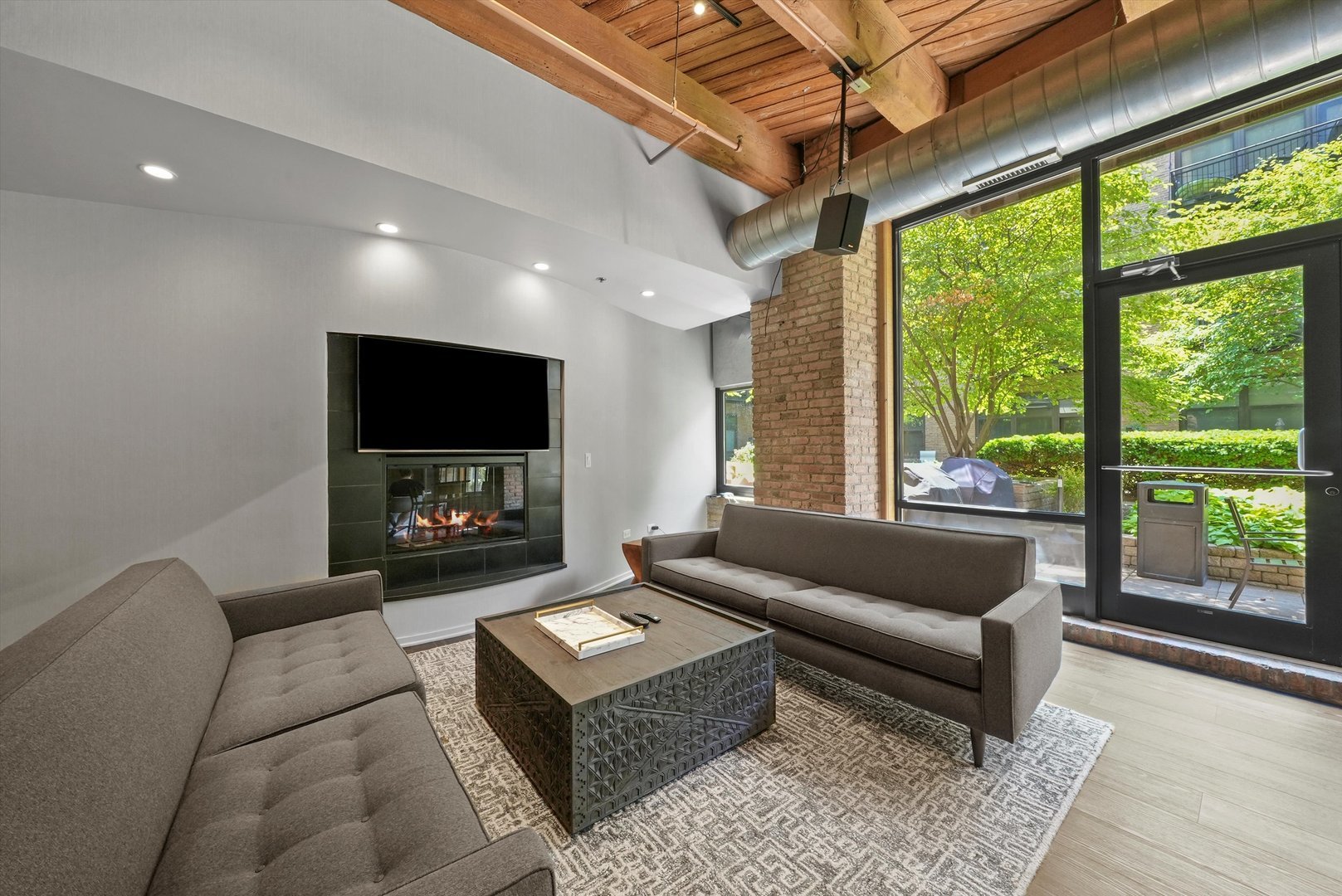 1040 W Adams Street Unit: 274