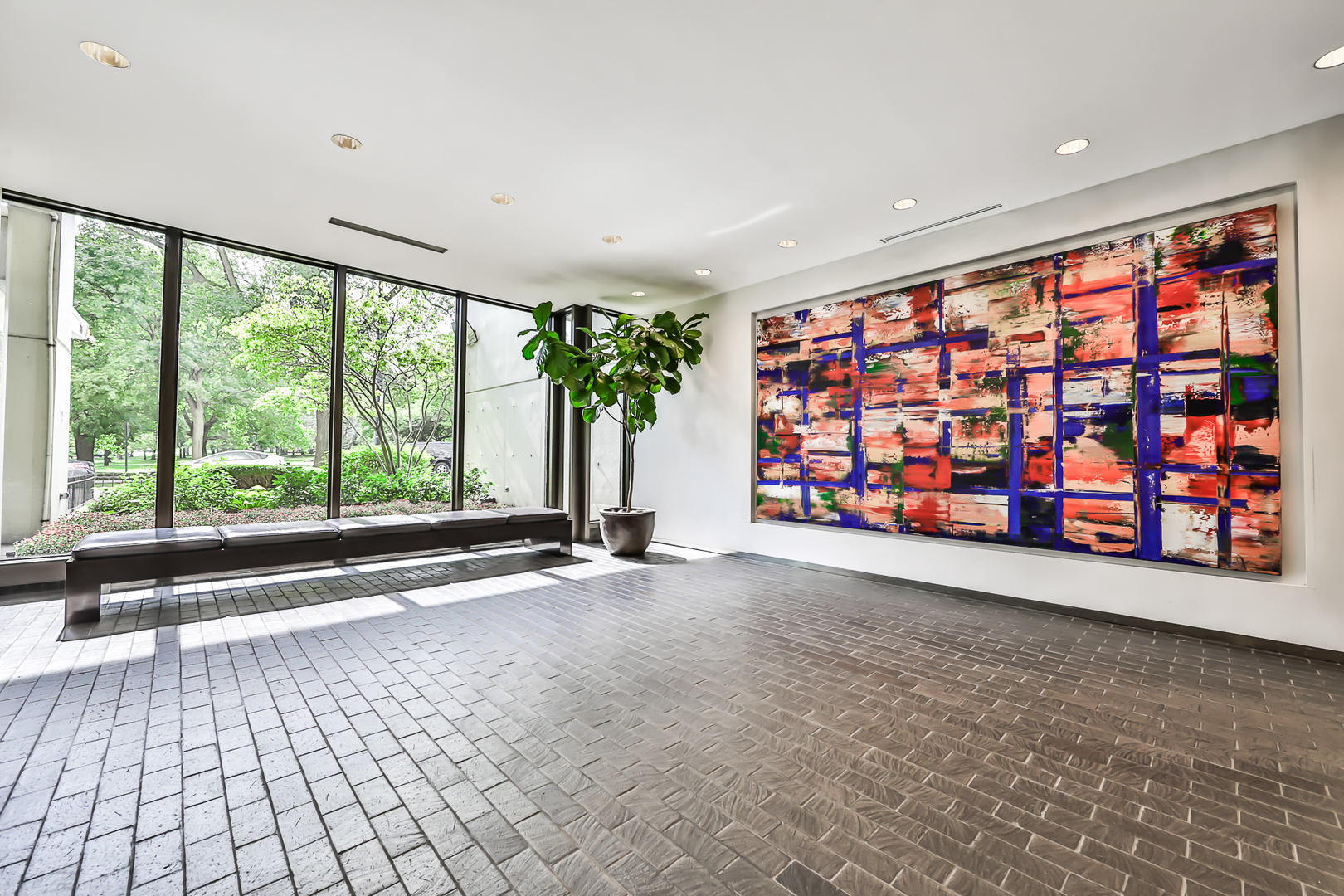 2800 N Lake Shore Drive Unit: 709