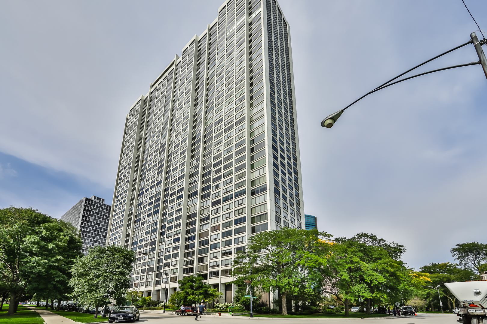 2800 N Lake Shore Drive Unit: 709