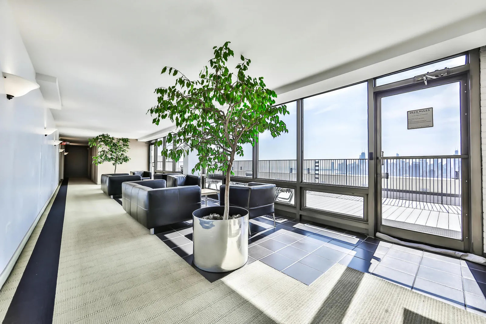 2800 N Lake Shore Drive Unit: 709