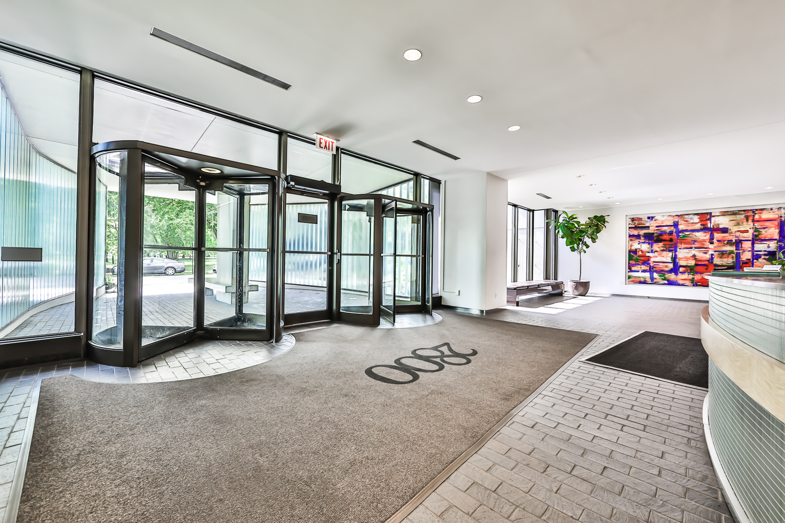 2800 N Lake Shore Drive Unit: 709