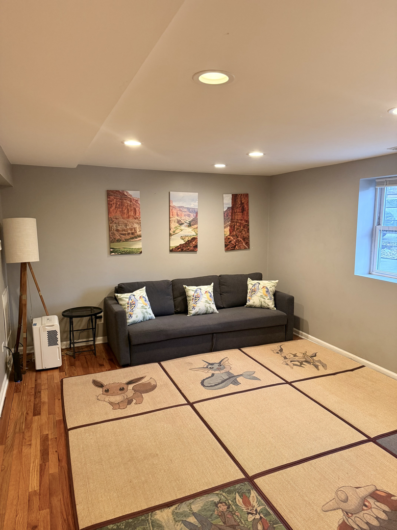 2315 W Waveland Avenue Unit: B