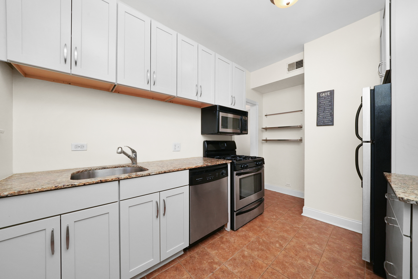 2314 W Byron Street Unit: 2