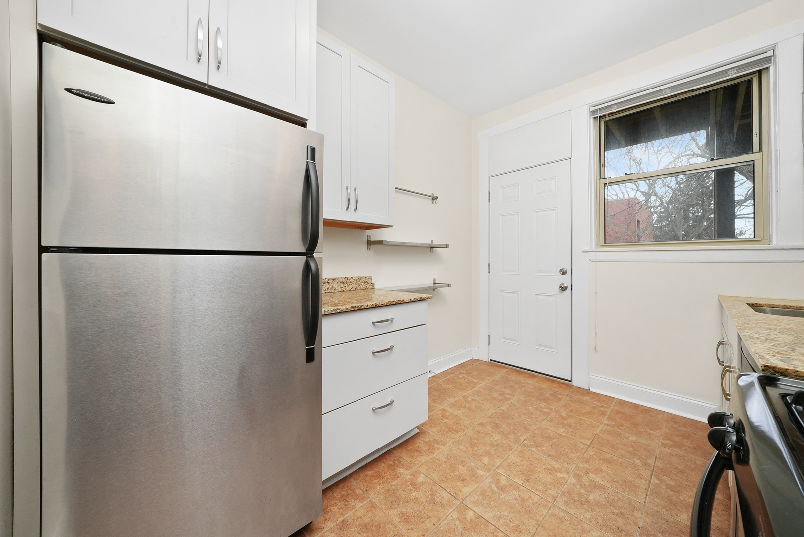 2314 W Byron Street Unit: 2