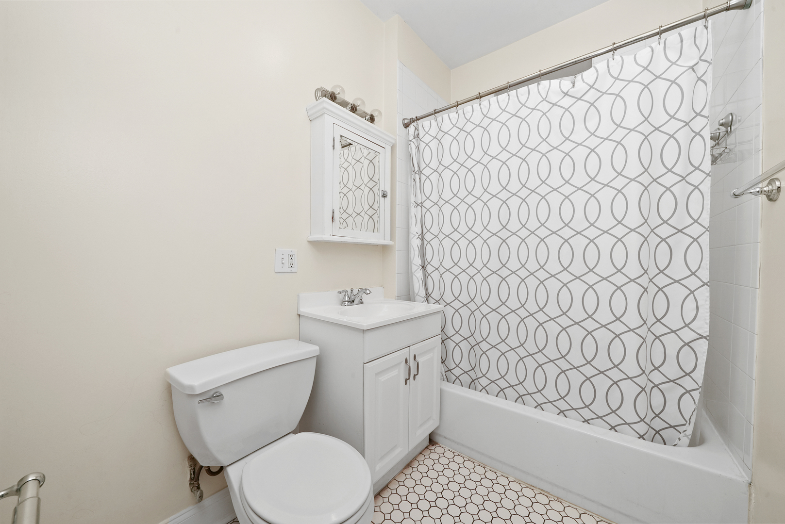 2314 W Byron Street Unit: 2