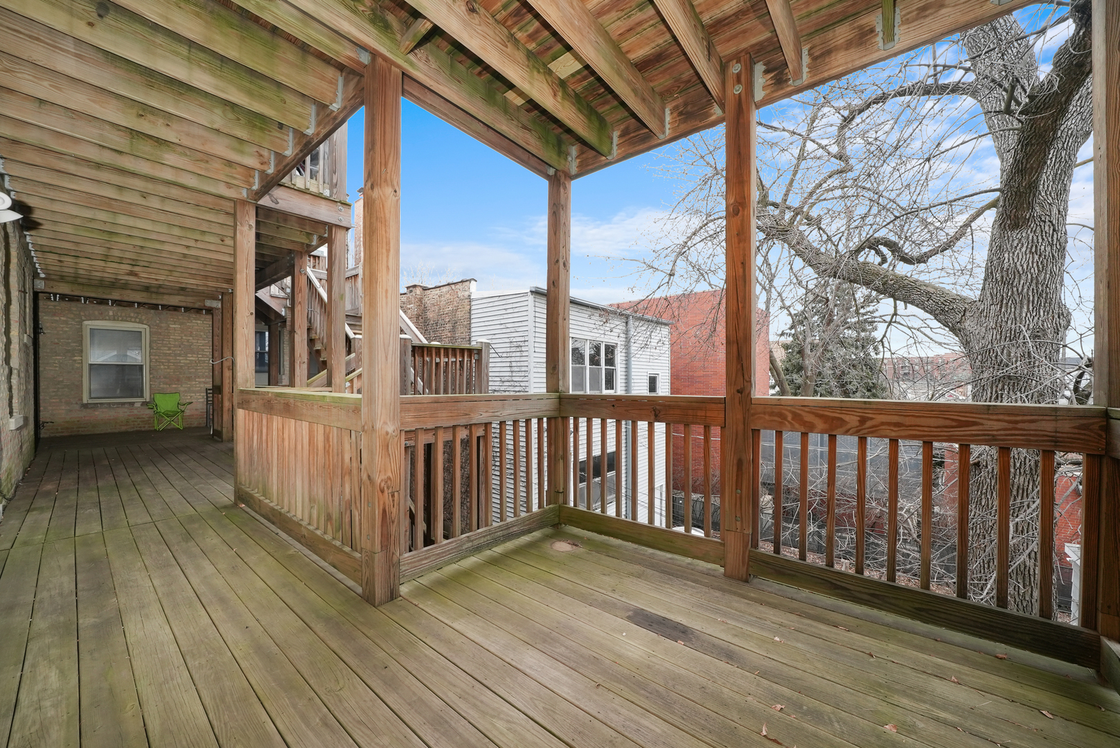 2314 W Byron Street Unit: 2