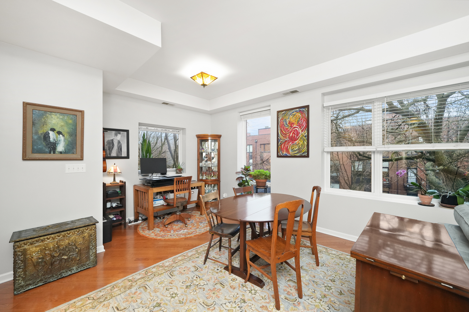 2307 W Wolfram Street Unit: 311