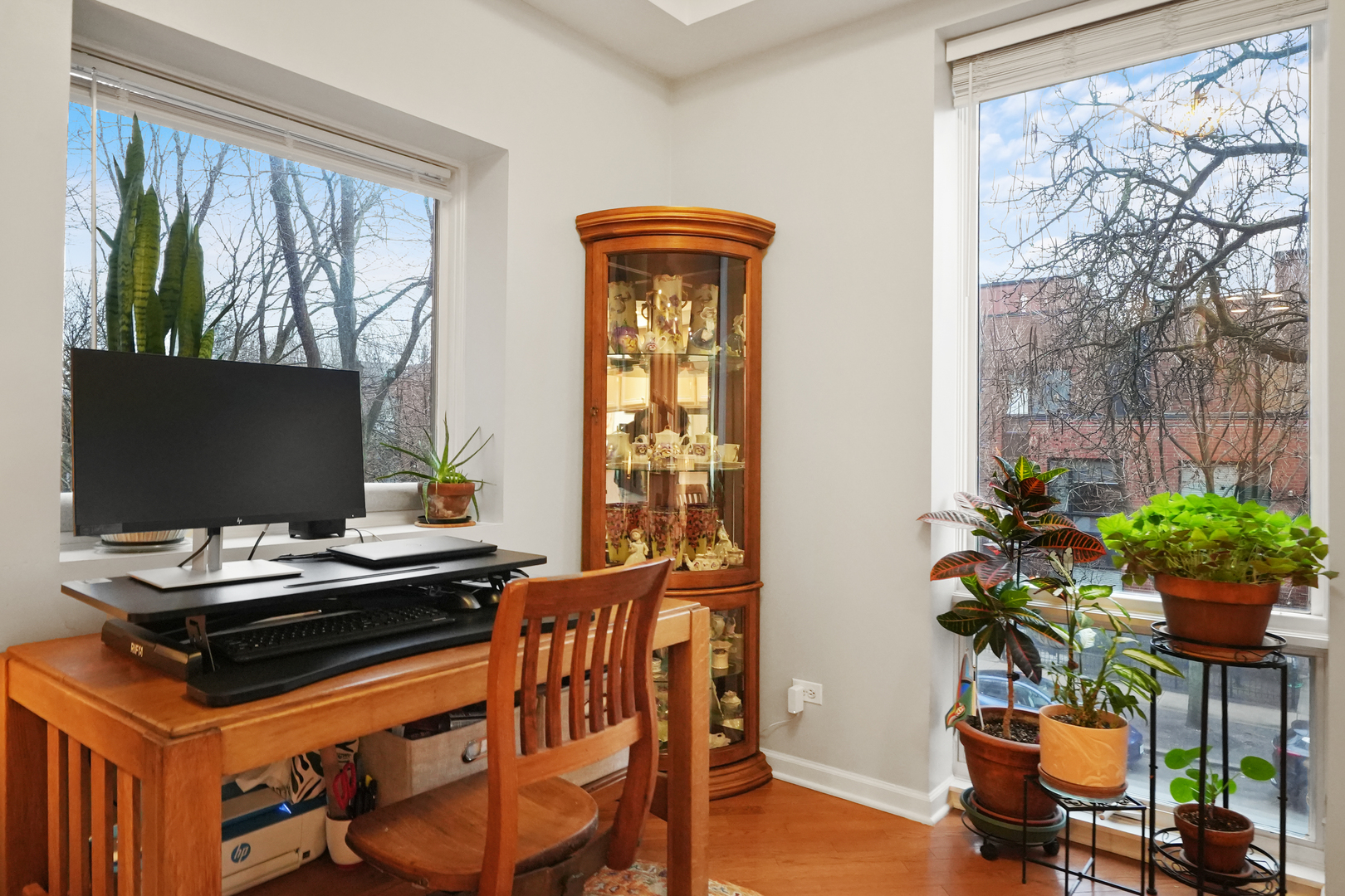 2307 W Wolfram Street Unit: 311