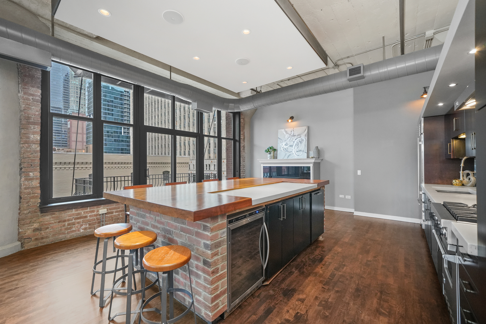 333 W Hubbard Street Unit: 510