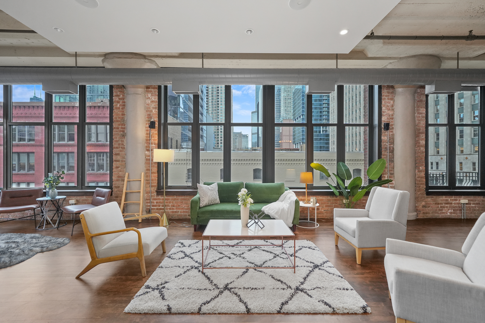 333 W Hubbard Street Unit: 510